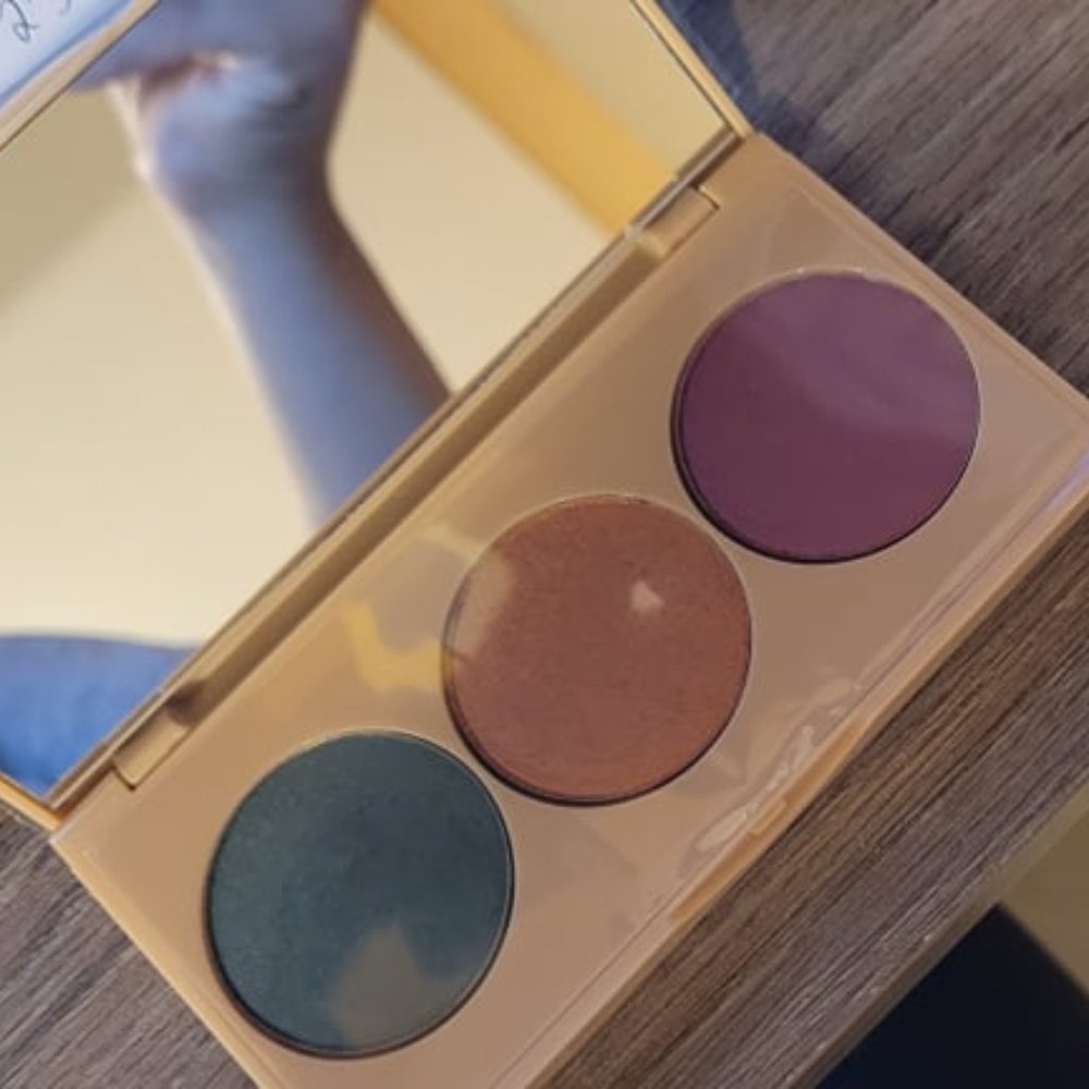 Farmasi BOO-Tiful trio eyeshadow
